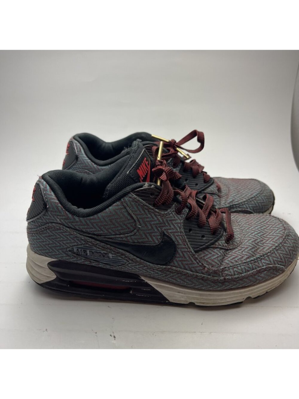 Nike Air Max Lunar90 Suit & Tie 705068-600 Mens 9 Running Sneakers Deep Burgundy